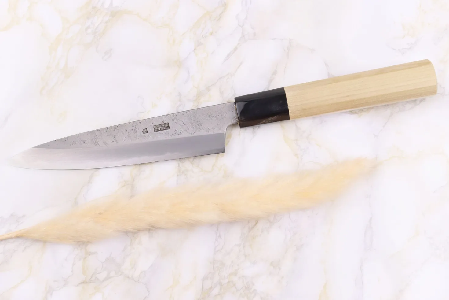 Couteau universel 15cm japonais artisanal Sakai Kikumori Kikuzuki Rin