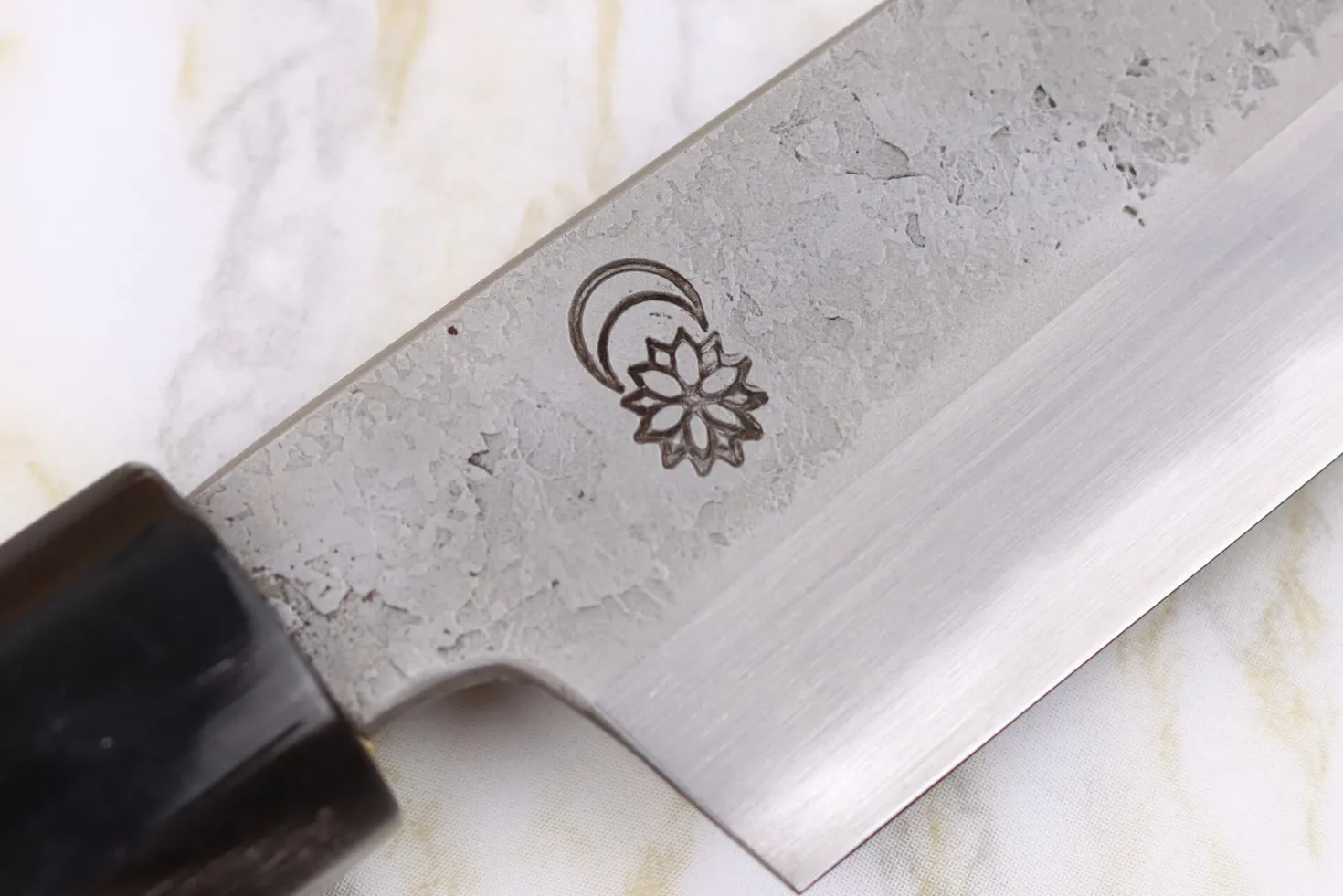 Couteau universel 15cm japonais artisanal Sakai Kikumori Kikuzuki Rin