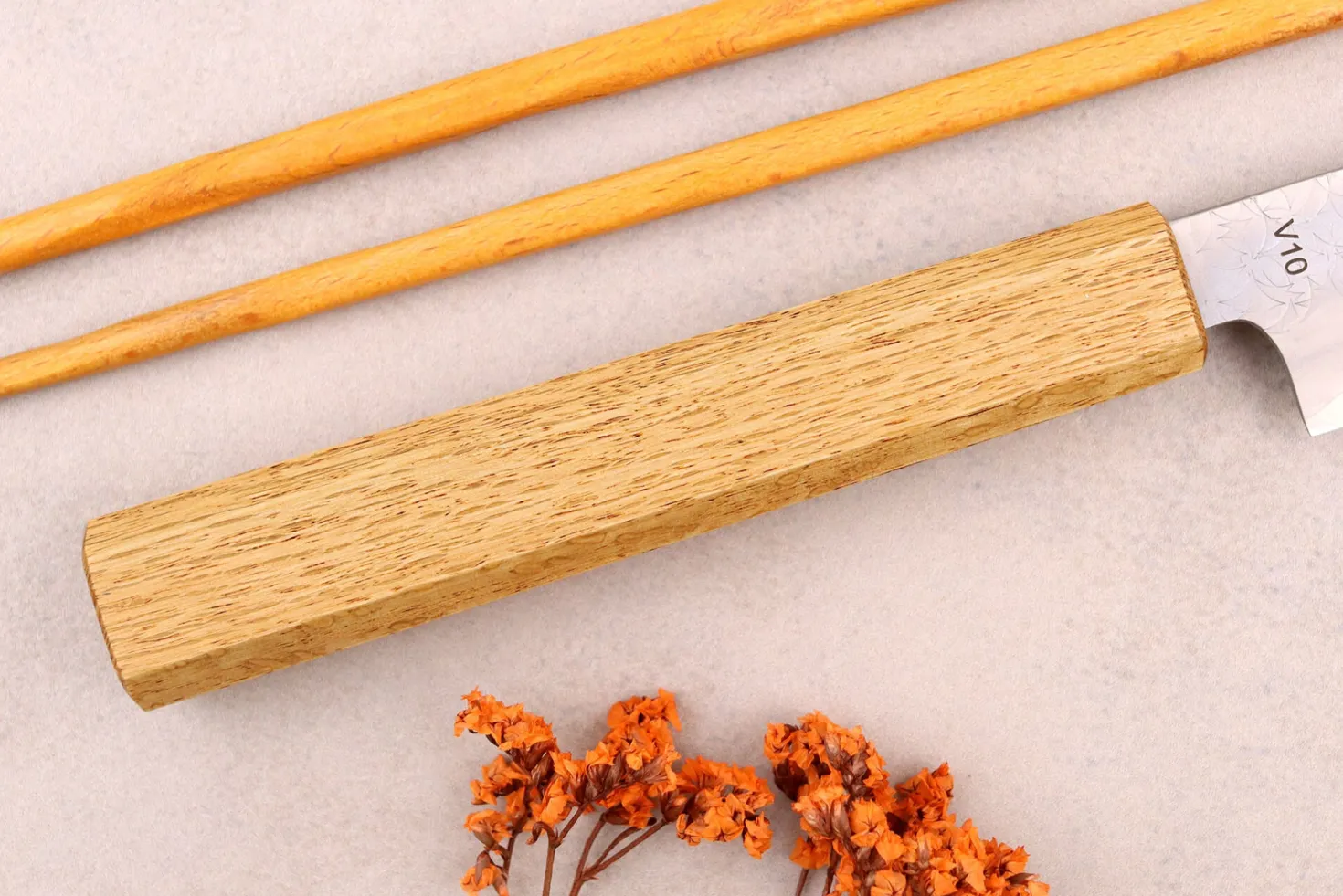 Couteau universel 13,5cm japonais artisanal Sakai Kikumori TS10 en chêne