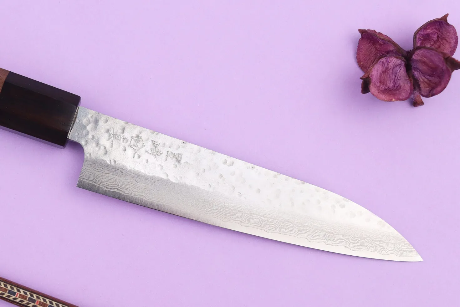 Couteau universel 13,5cm japonais artisanal Makoto Kurosaki VG7 Damas martelé
