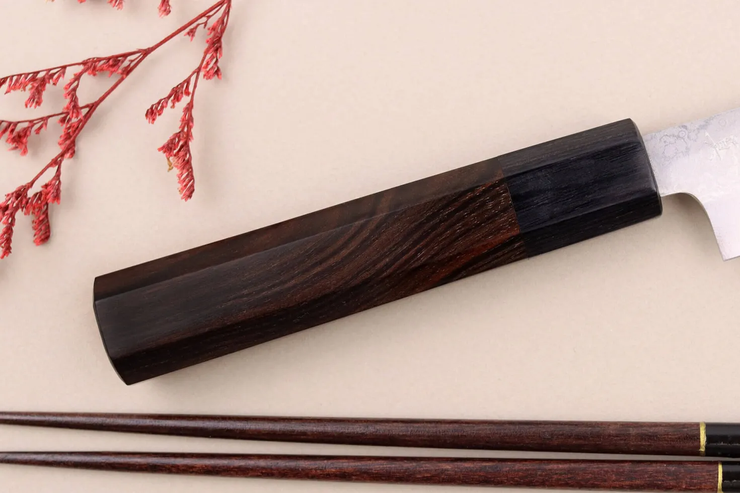 Couteau universel 13,5cm japonais artisanal Makoto Kurosaki VG7 Damas