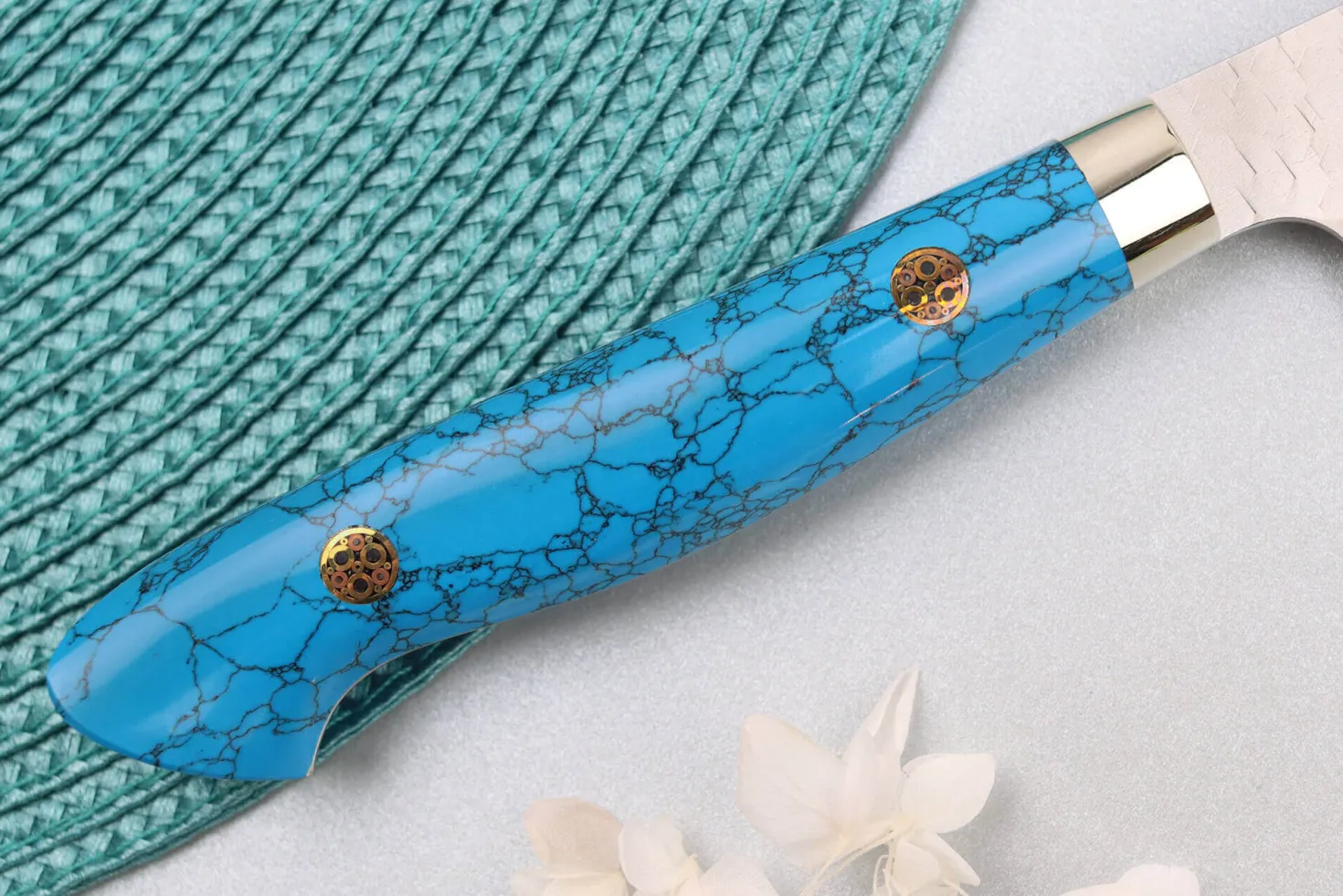 Couteau universel 15cm japonais artisanal Nigara Hamono Migaki Tsuchime SG2 manche en turquoise