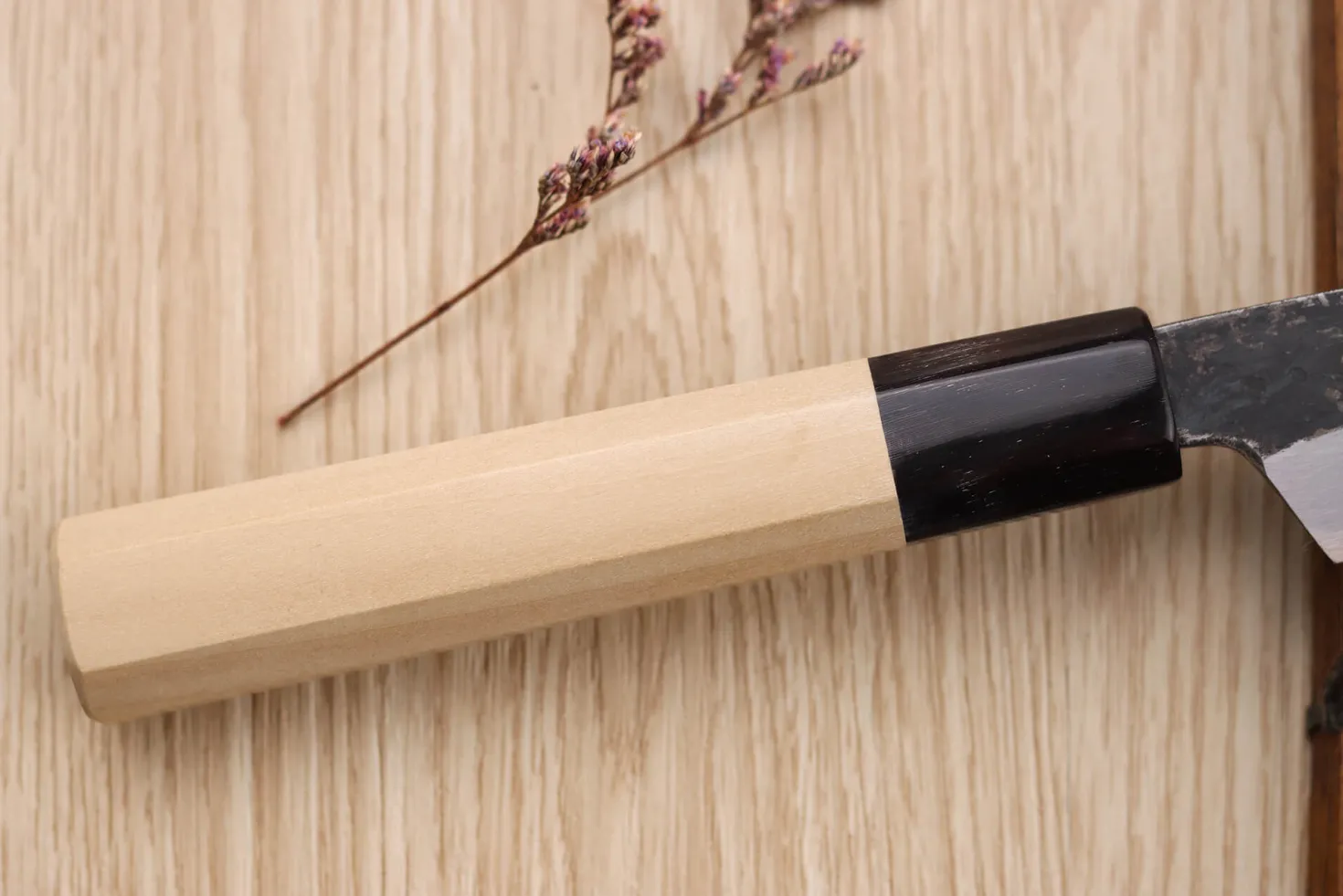 Couteau universel 15cm japonais artisanal Sakai Kikumori Kikuzuki Kuro