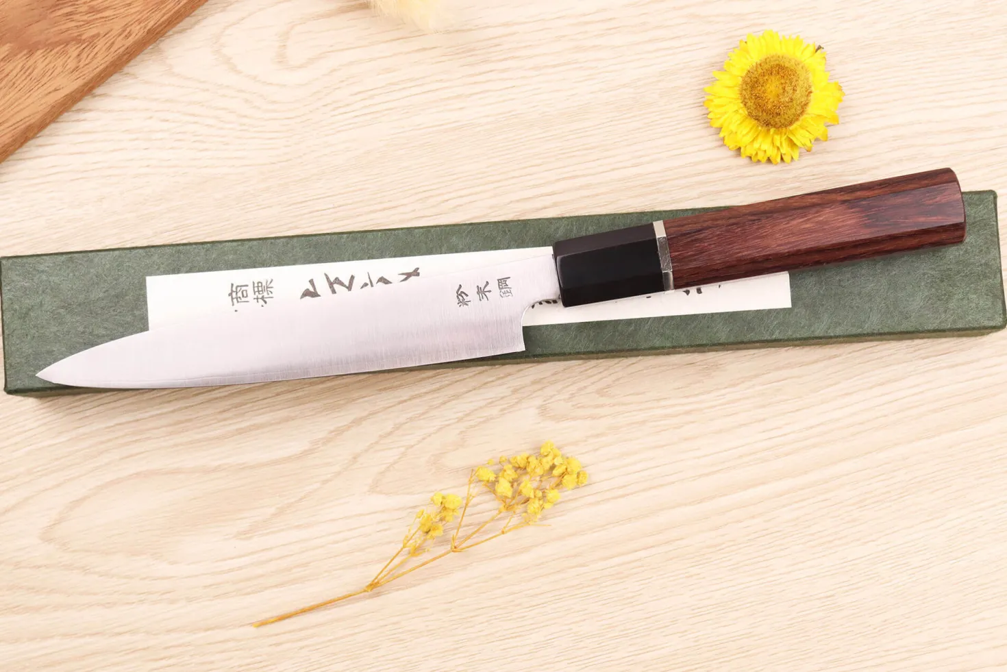 Couteau universel 16,5cm japonais artisanal Sukenari SG2 San Maï manche en bois de rose