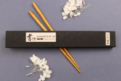 Couteau universel 15cm japonais Sakai Takayuki Kashi Urushi VG10 damas