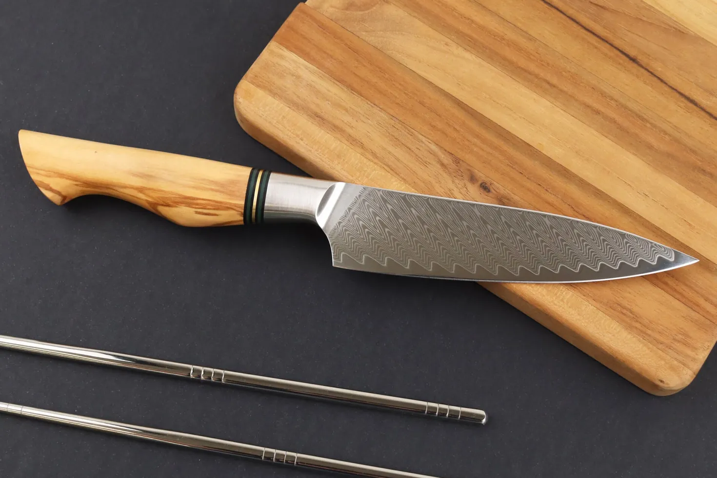 Couteau universel 13,5cm Ryda Knives ST650 Damas et manche en olivier