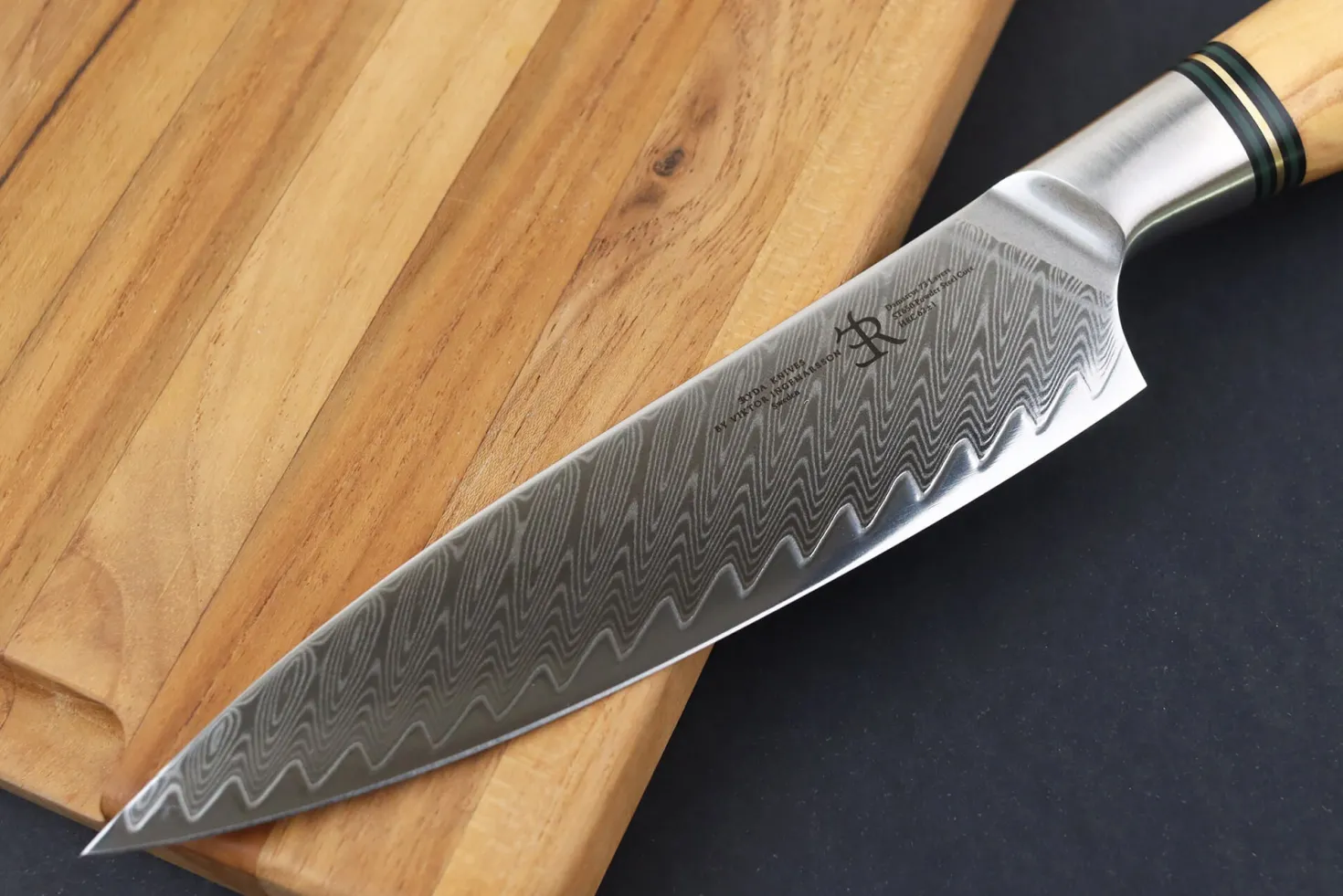 Couteau universel 13,5cm Ryda Knives ST650 Damas et manche en olivier