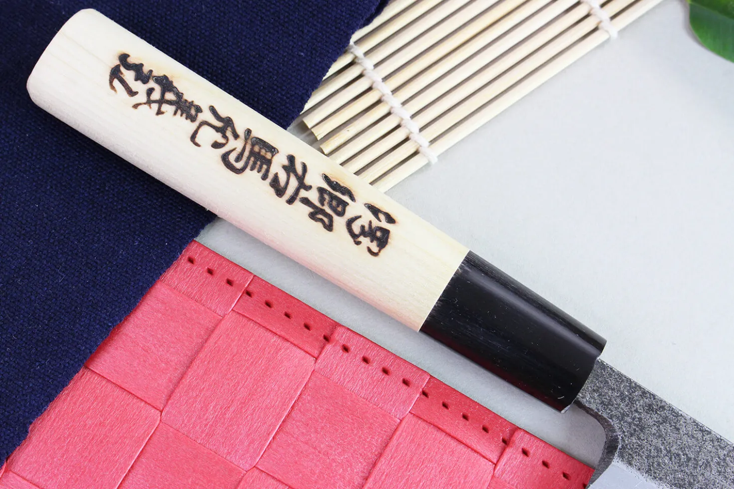 Couteau universel japonais artisanal Yoshihiro Kogeta White 2 steel 15cm édition spéciale