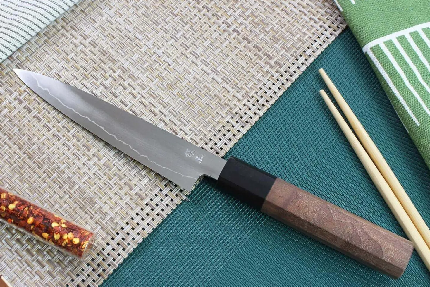 Couteau universel japonais artisanal Kagekiyo Kurumi Ginsan 15cm