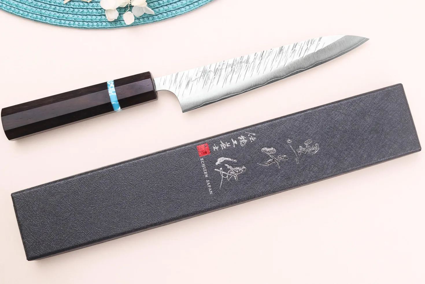 Couteau universel japonais artisanal Yu Kurosaki Fujin 15cm SG2 turquoise