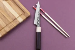 Couteau universel japonais artisanal martelé Yu Kurosaki senko 13cm acier SG2