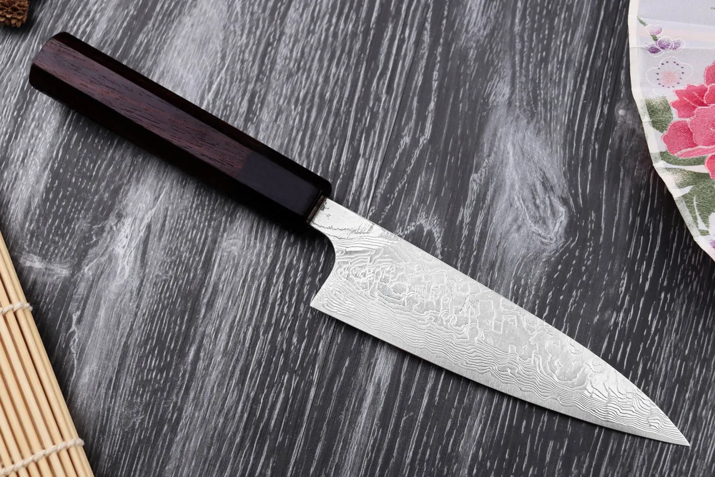 Couteau universel japonais artisanal Takeshi Saji R2 Damas 13,5cm