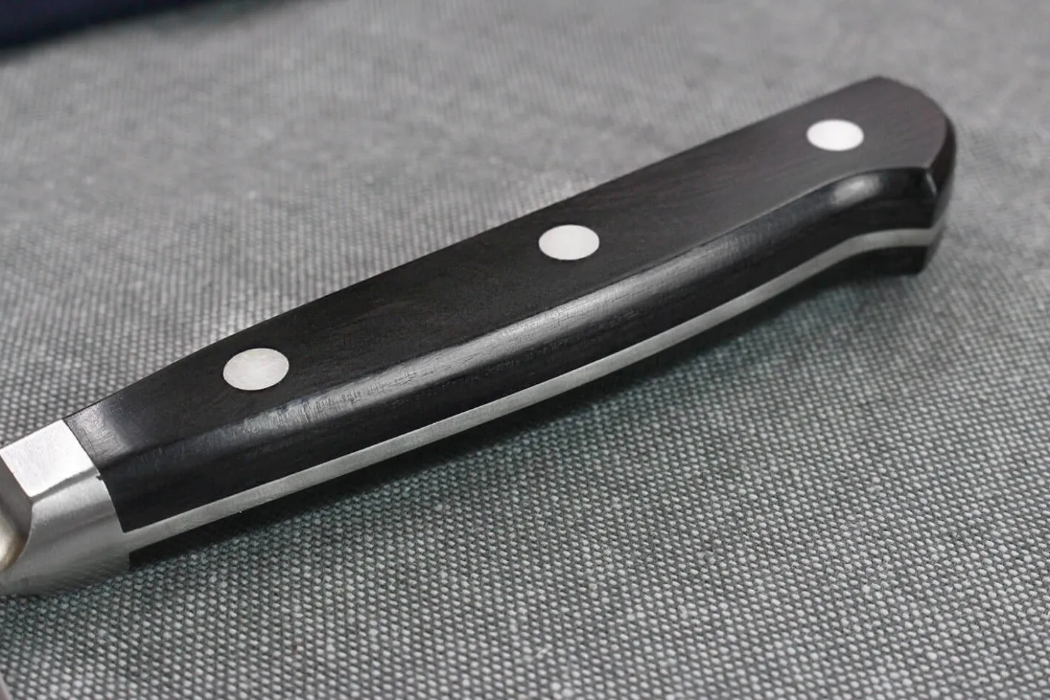 Couteau universel japonais artisanal Kagekiyo Hammered 15cm