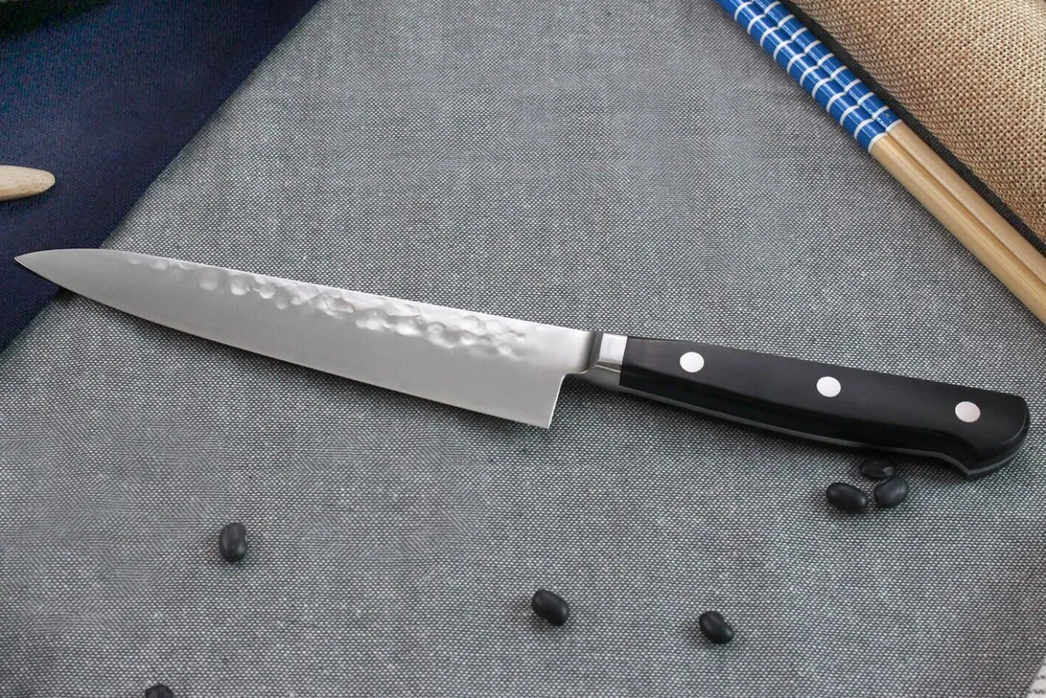 Couteau universel japonais artisanal Kagekiyo Hammered 15cm