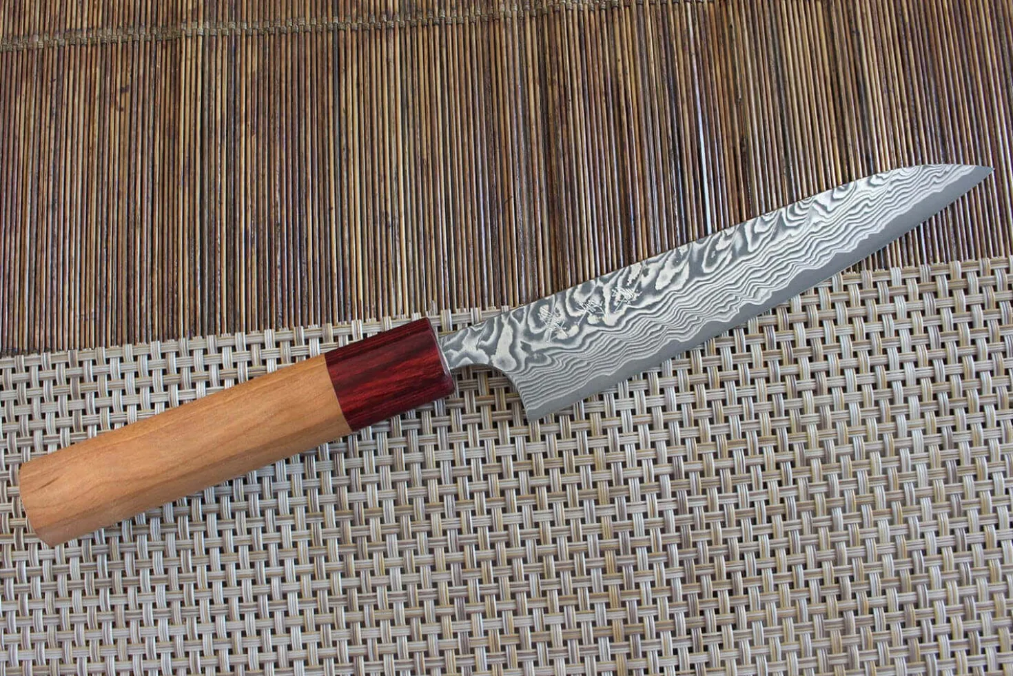 Couteau universel japonais artisanal Yoshimi Kato 15cm SG2 Damascus cerisier