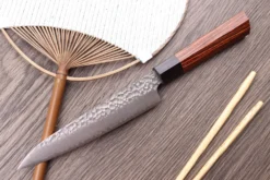 Couteau universel japonais Kanetsugu Heptagon Uto martelé 15cm