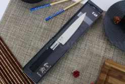 Couteau universel japonais KAI Wasabi Black lame 15cm