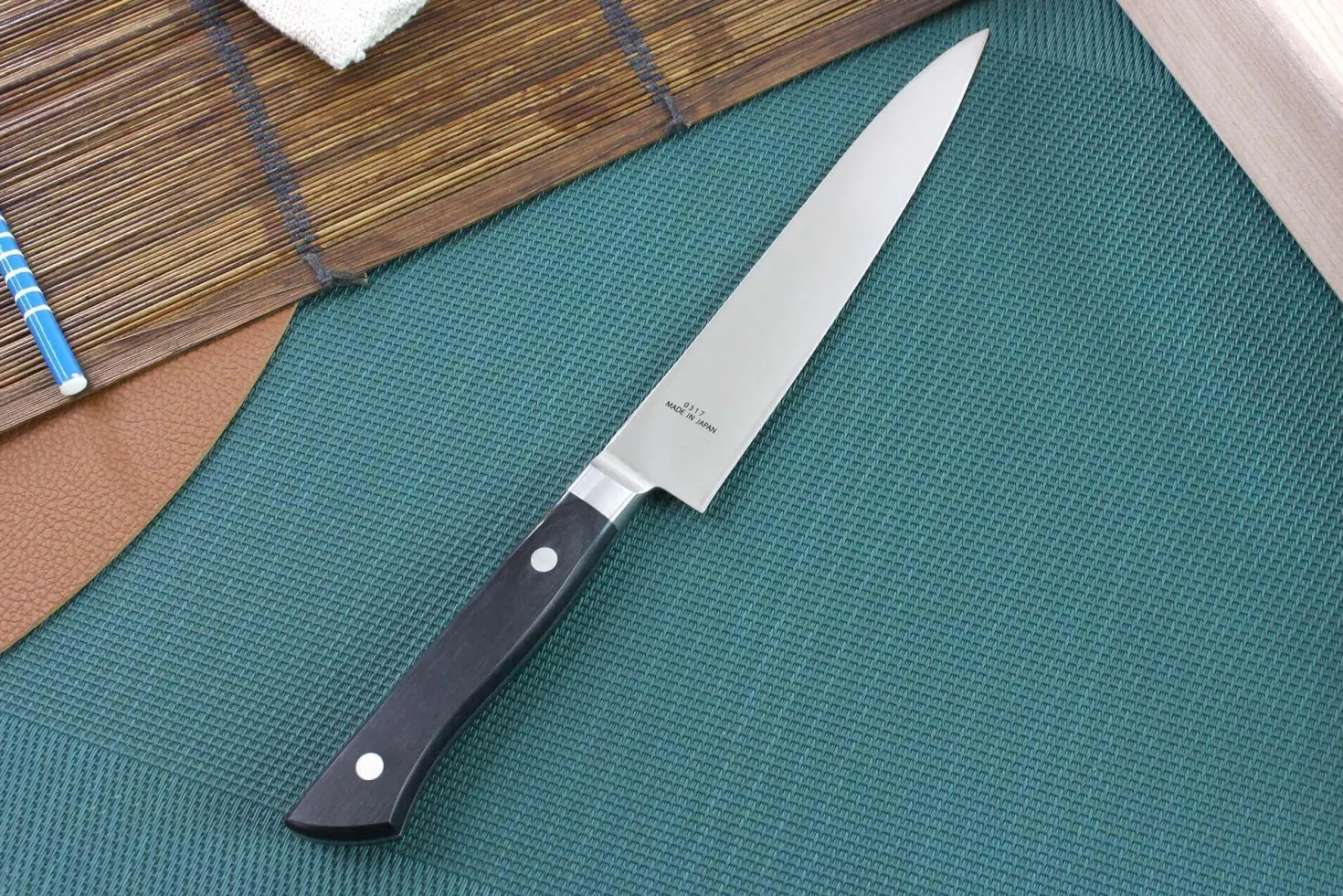 Couteau universel japonais MAC Professional 15.5cm