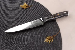 Couteau universel Wusaki Sakin Damas 10Cr 15cm manche en fibre de carbone et feuille d'or