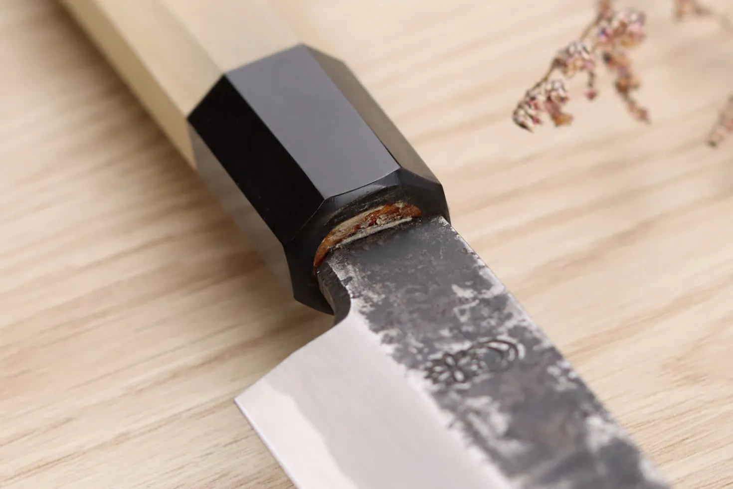 Couteau yanagiba 24cm japonais artisanal Sakai Kikumori Kikuzuki Kuro