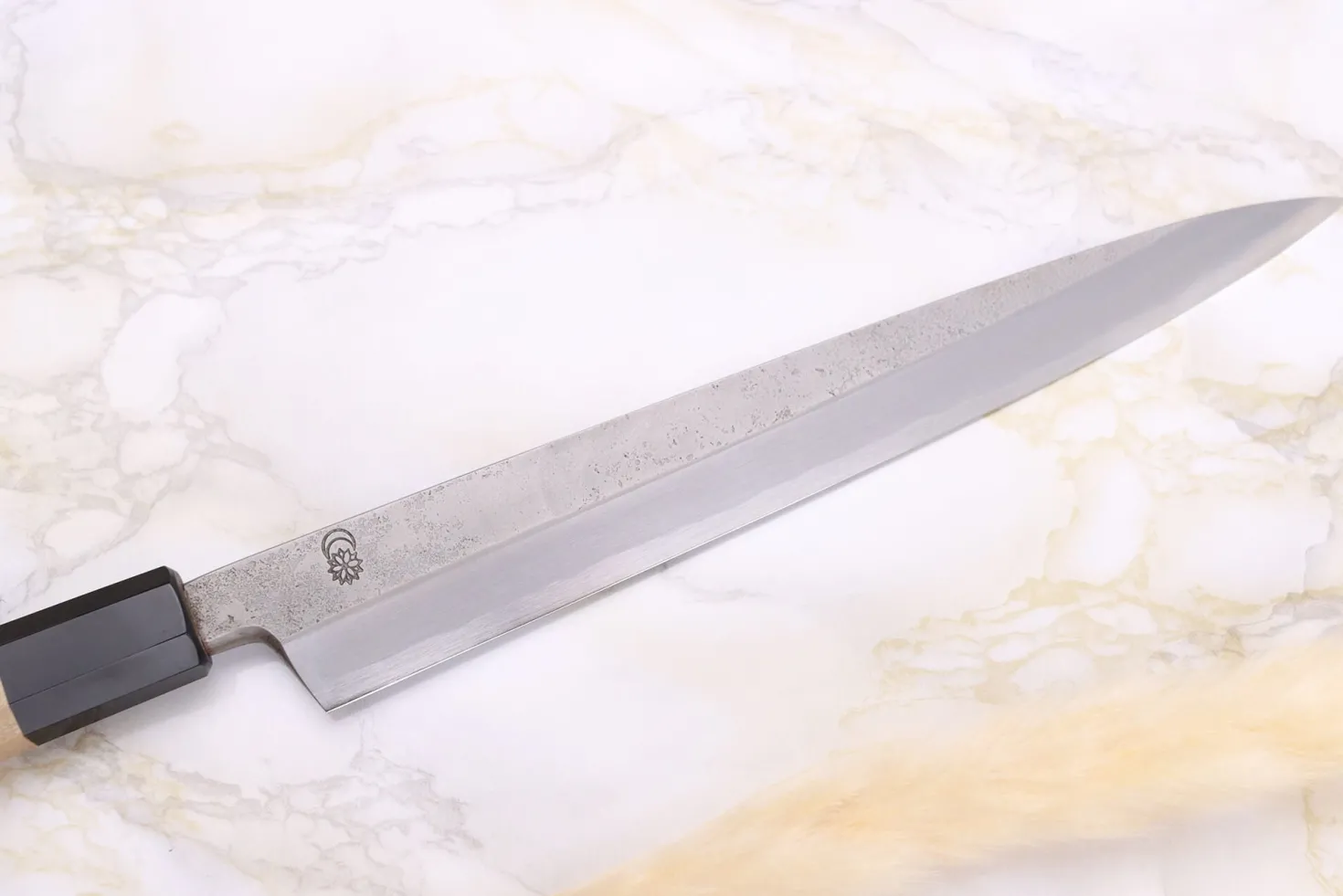 Couteau yanagiba 24cm japonais artisanal Sakai Kikumori Kikuzuki Rin
