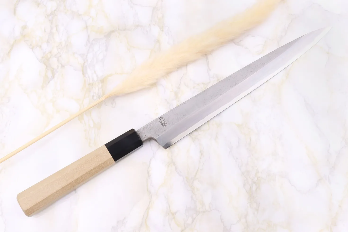 Couteau yanagiba 24cm japonais artisanal Sakai Kikumori Kikuzuki Rin