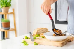 Cuillère à mélanger Kitchen Aid en nylon 34cm