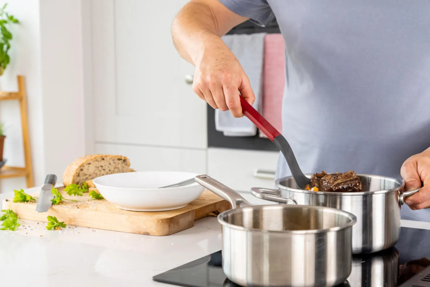 Cuillère à mélanger Kitchen Aid en nylon 34cm