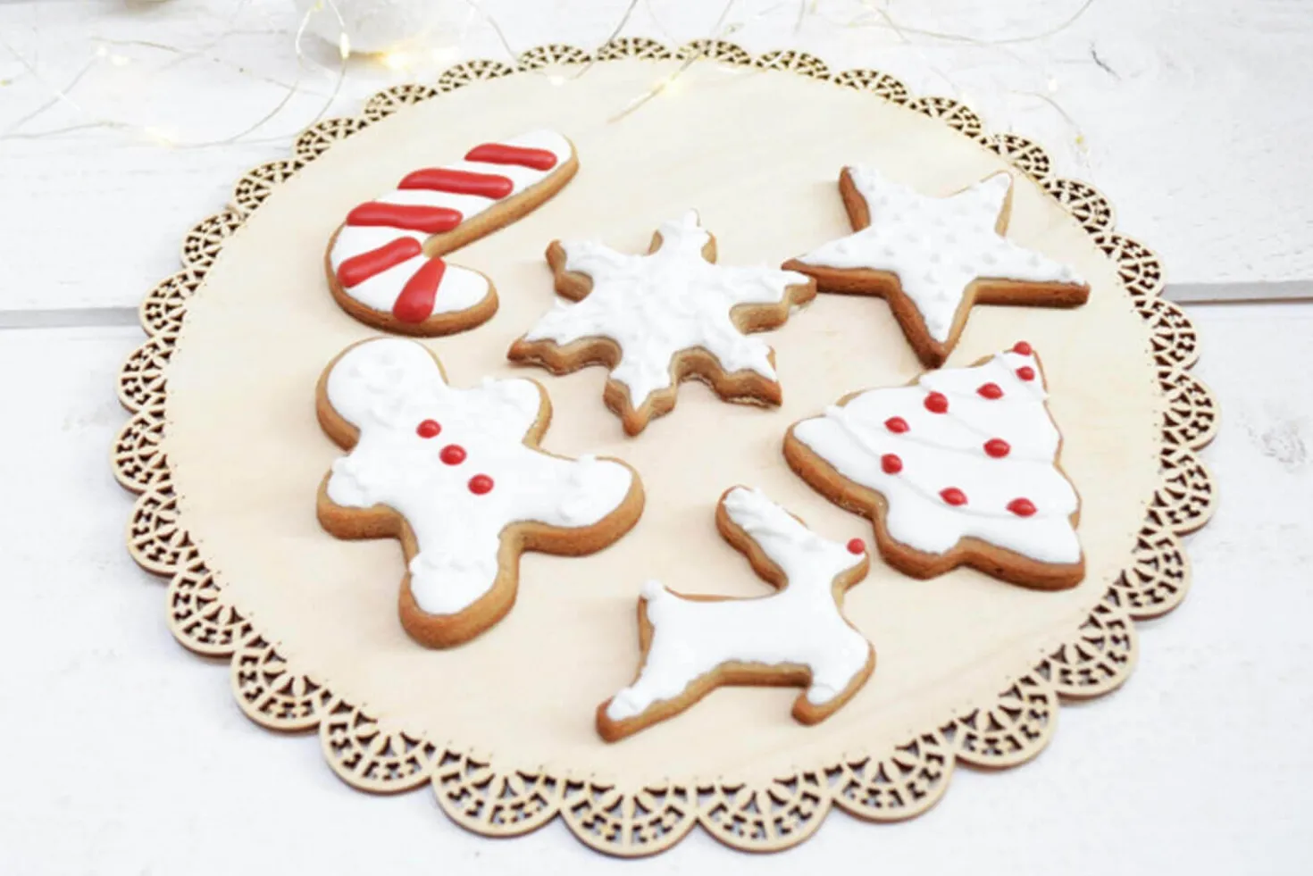 3 découpoirs Scrapcooking en inox doré - Bonhomme pain d'épice/sucre d'orge/étoile