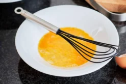 Fouet plat Rösle en silicone 27cm