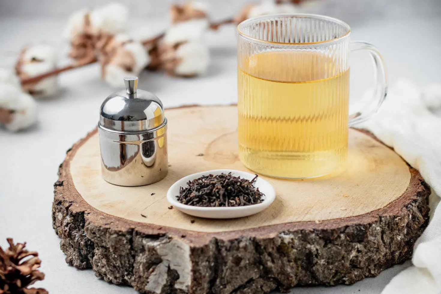Infuseur à thé Cristel avec support en inox 4,5cm
