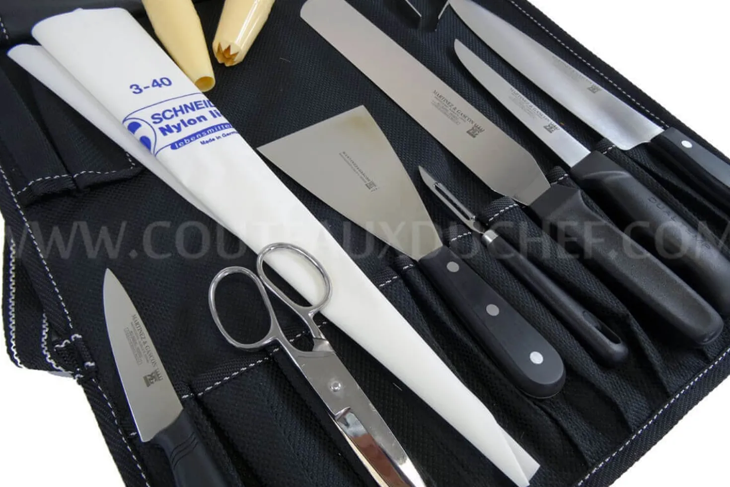 Malette 11 couteaux et accessoires Martinez & Gascon
