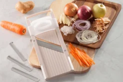 Mandoline japonaise professionnelle Super Benriner 3 lames + poussoir - Epaisseur réglable 0,5 à 4mm