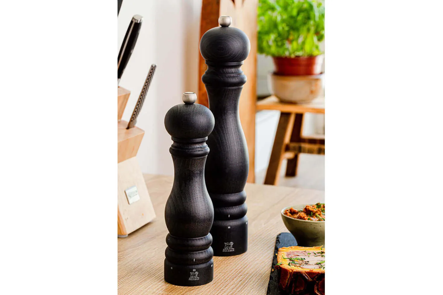 Moulin à poivre manuel Peugeot Bistro Graphite en bois 10cm