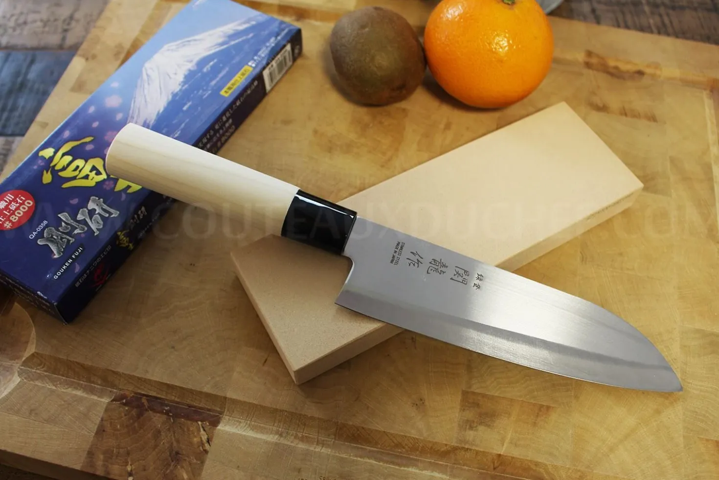 Pierre à aiguiser japonaise professionnelle Naniwa Gouken grain 8000