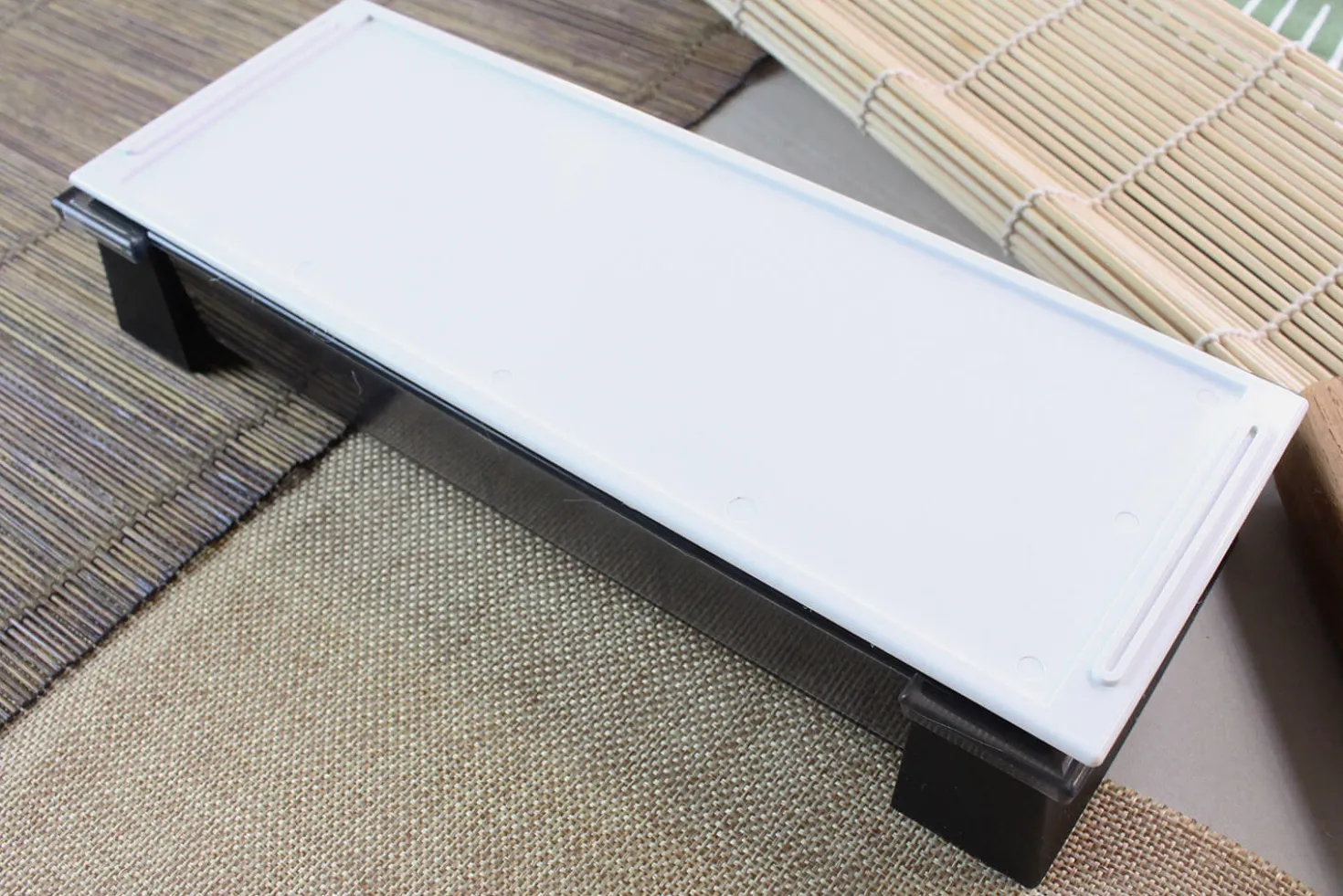 Pierre à aiguiser japonaise Suehiro Cerax céramique grains 320 sur socle