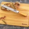 Planche à découper Wusaki en bois de hêtre certifié FSC avec rigole - 40 x 30 x 1,9 cm