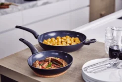 Poêle à frire antiadhérente Beka Kuro en aluminium noir 24cm