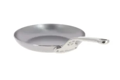 Poêle à omelette De Buyer Mineral B Pro 24cm en acier et poignée en fonte d'inox