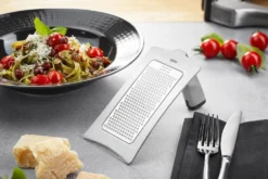 Râpe Gefu Formaggio grains fins acier inox