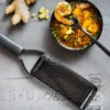 Râpe Microplane Black Sheep gros grains - 13,6cm