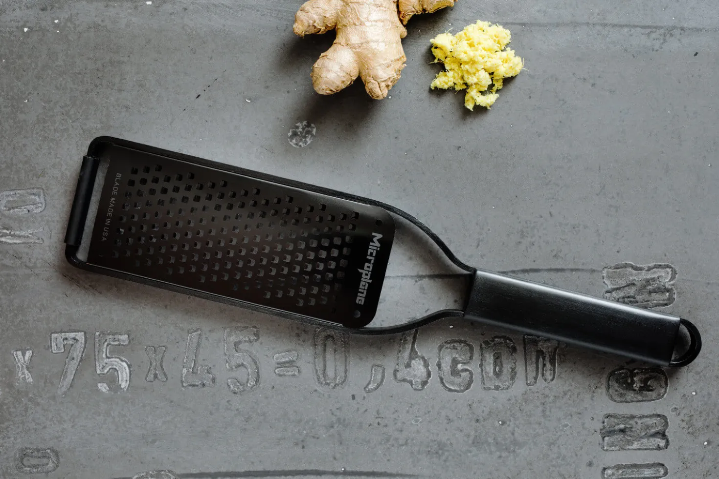 Râpe Microplane Black Sheep gros grains - 13,6cm