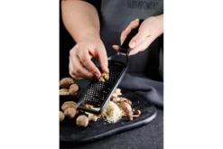 Râpe Microplane Black Sheep gros grains - 13,6cm