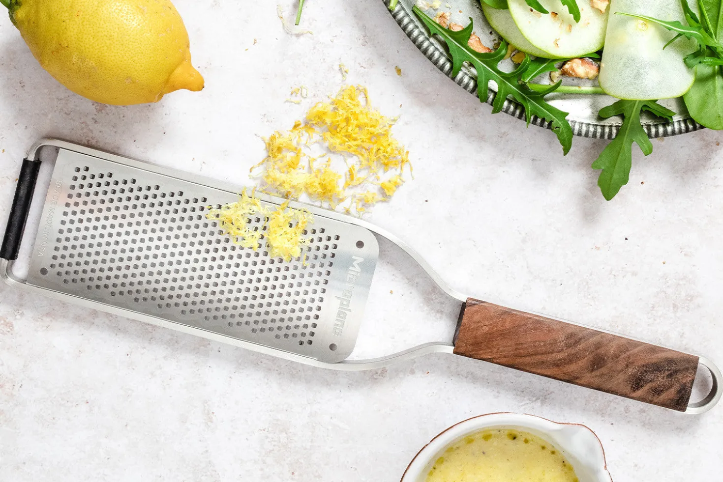 Râpe Microplane Master grains fins manche en noyer