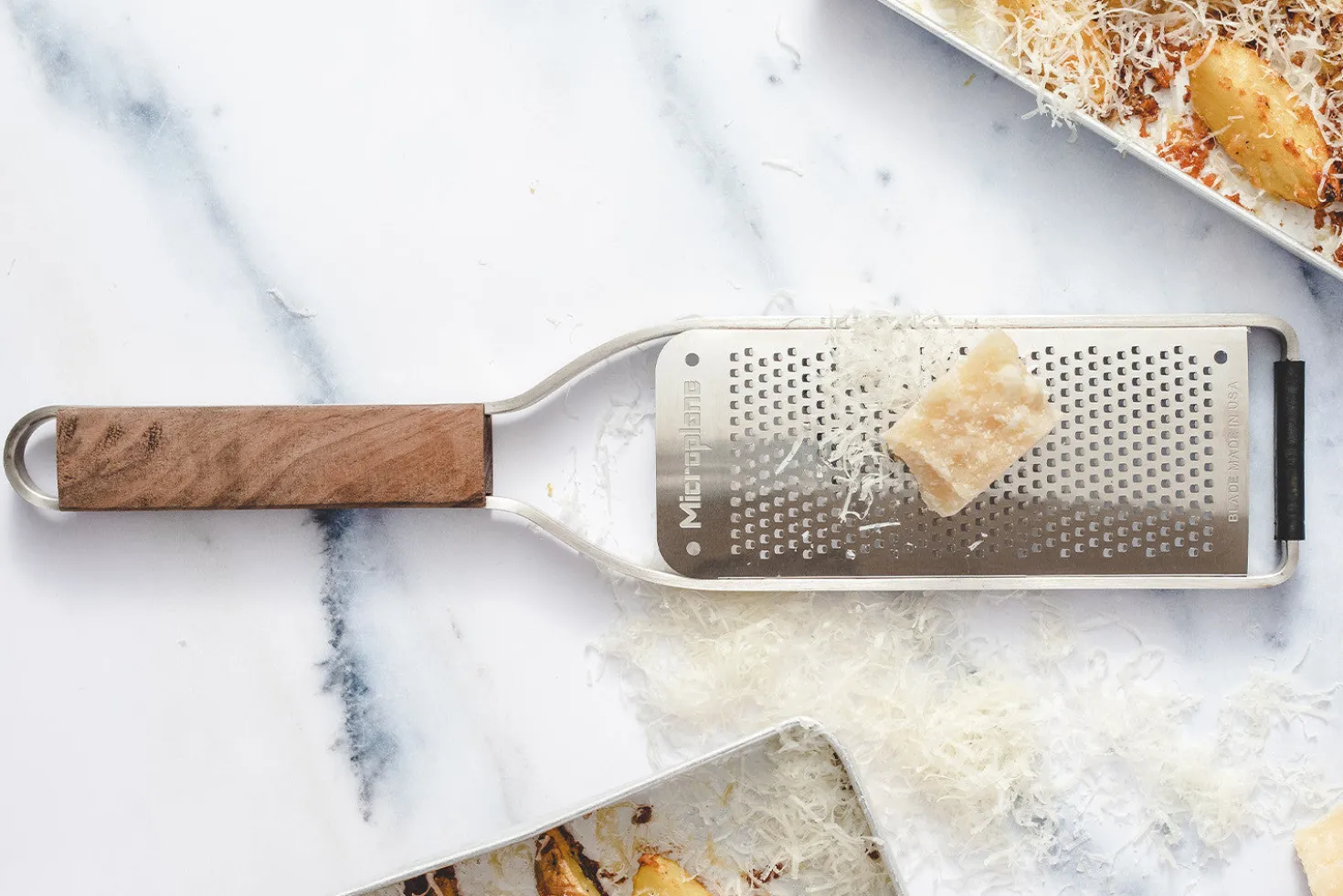 Râpe Microplane Master grains fins manche en noyer