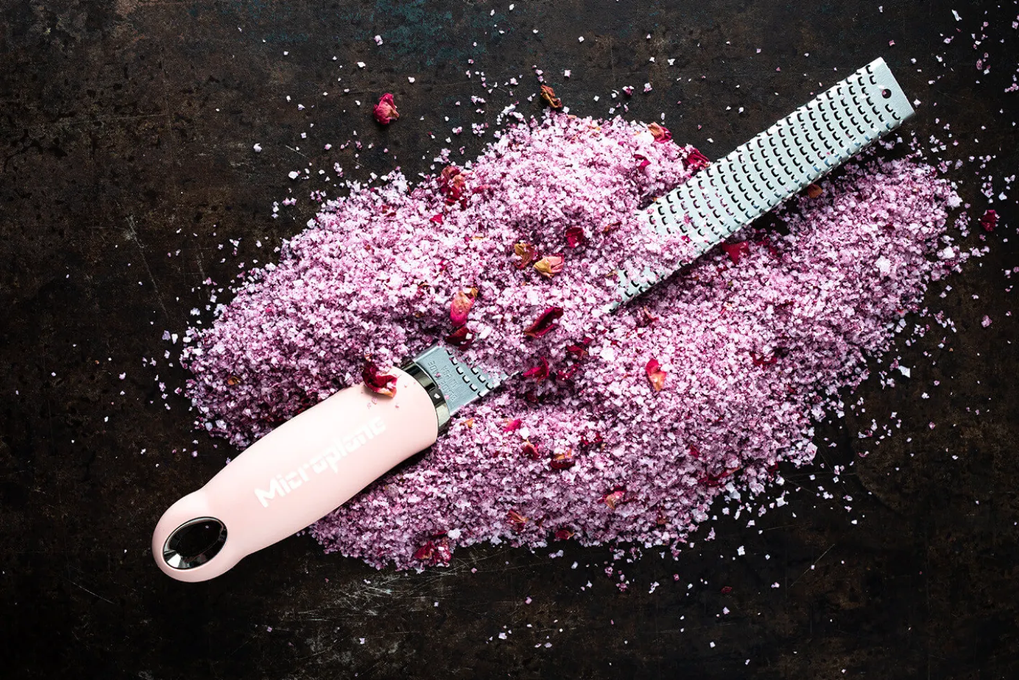 Râpe-zesteur Microplane Premium Classic Bouton de Rose - 20,3cm