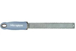 Râpe-zesteur Microplane Premium Classic Bleu Nuage - 20,3cm