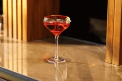 Set de 4 verres à coupe Mikasa Sorrento en cristal pur avec bord doré 350ml