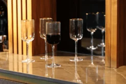 Set de 4 verres à vin rouge Mikasa Sorrento en cristal transparent motif nervuré 450ml