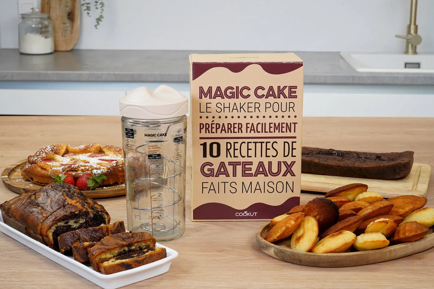 Shaker à gâteaux Cookut Magic Cake 10 recettes
